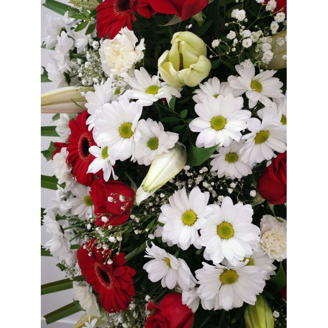 Comprar Corona Anémona en blancos y rojos Barcelona Comprar Corona Anémona en blancos y rojos Barcelona
