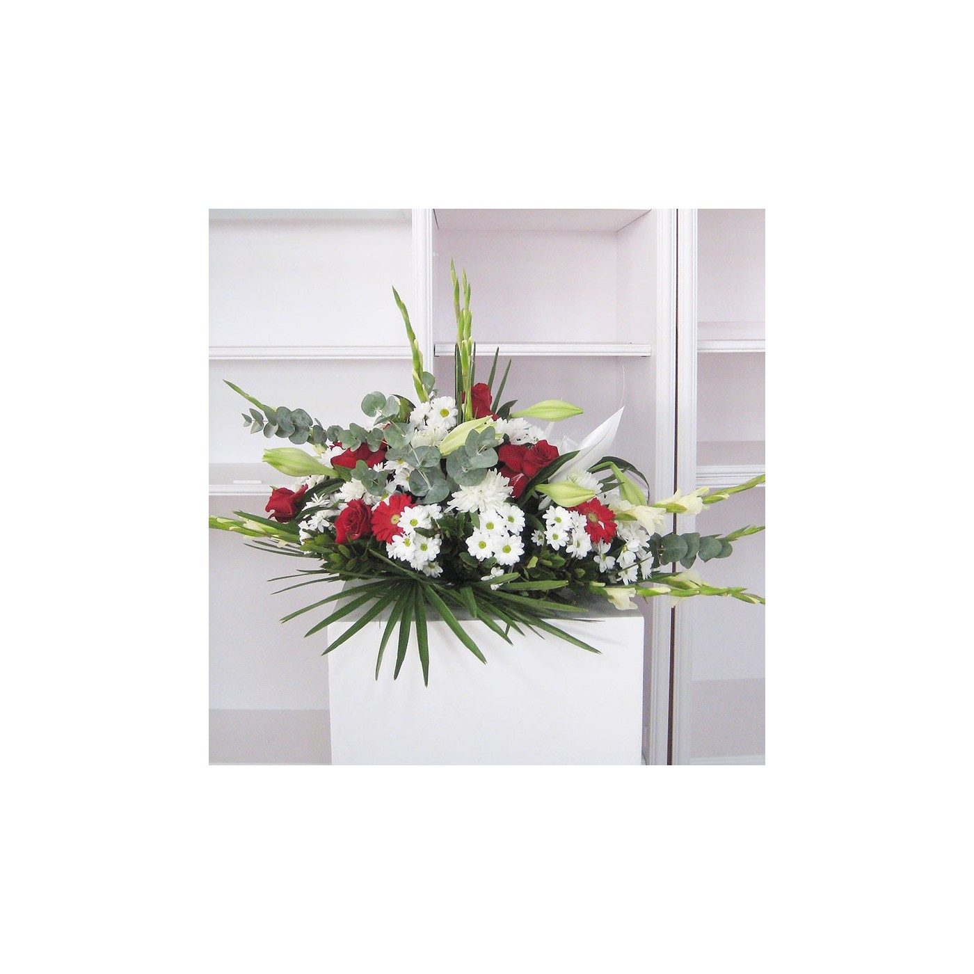 Comprar Cojín flores variadas tonos rojos y blancos Barcelona