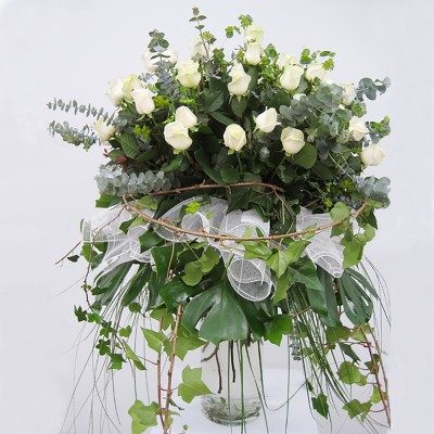 Comprar Jarrón impresionante rosas blancas Barcelona