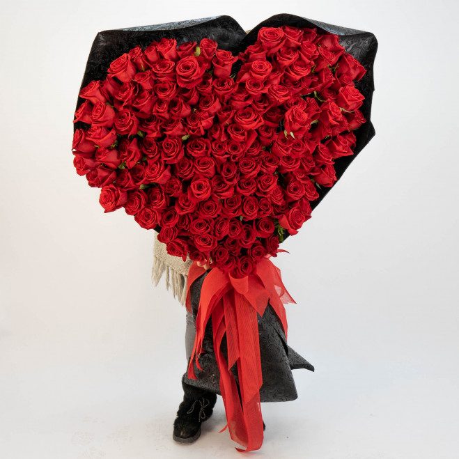 Comprar Ramo Corazón XXXL con 150 rosas rojas Barcelona Comprar Ramo Corazón XXXL con 150 rosas rojas Barcelona