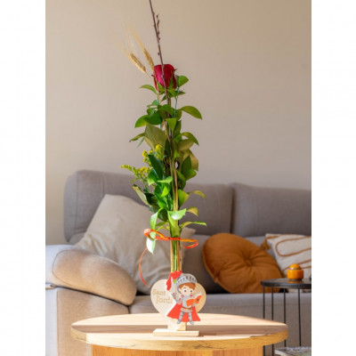 Comprar Figura fusta amb 1 rosa vermella Barcelona