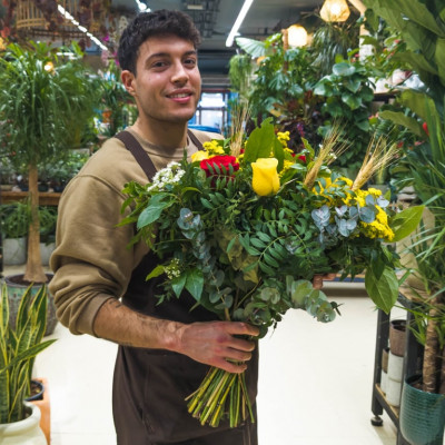 Comprar Ram de 6 roses vermelles i 6 roses grogues Barcelona