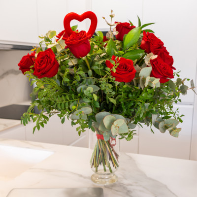 Comprar Ram de 12 roses + pick Barcelona