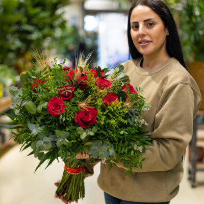 Comprar Ram de 12 roses vermelles Sant Jordi Barcelona